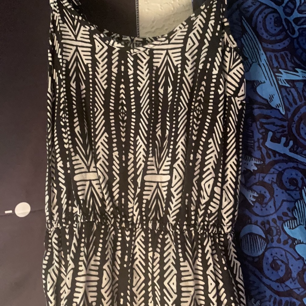 Romper - Picture 2 of 4